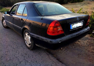 Mercedes-Benz C 180 Espirit 1.8 122cv