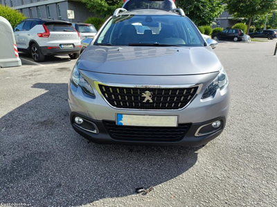 Peugeot 2008 1.5 BlueHDI Style