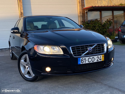 Volvo S80 2.4 D5 Momentum