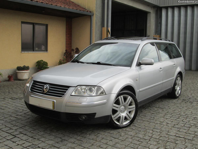 VW Passat 1.9 TDI Higline / Sport 130 CV