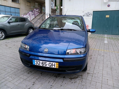 Fiat Punto carro