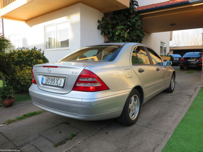 Mercedes-Benz C 220 CDi / 199 mil kms