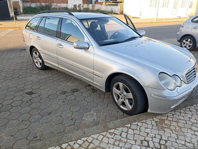 Mercedes-Benz C 220 2.2Diesel(Mecanica Impecável-Àutomático)