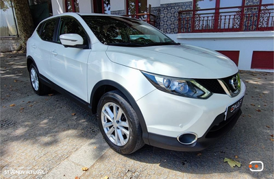 Nissan Qashqai 1.5 dCi N-Connecta Led