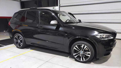 BMW X5 M50d, Cx. A., 381 CV