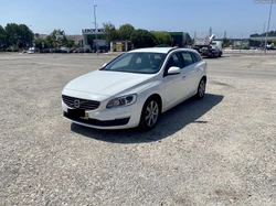 Volvo V60 Momentum