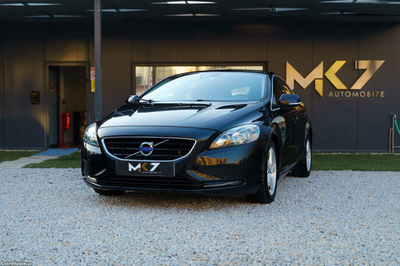 Volvo V40 1.6 D2 Momentum Eco