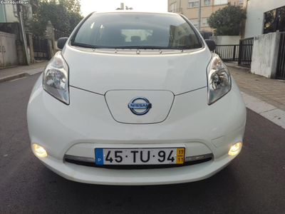 Nissan Leaf 30kwh Elétrico