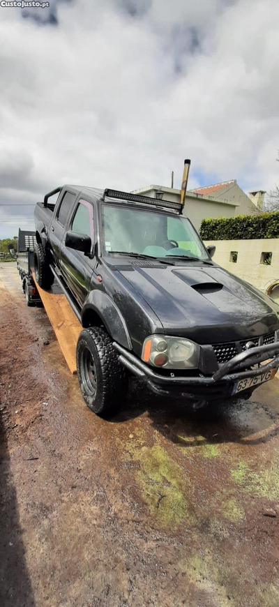 Nissan Navara 2500