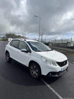 Peugeot 2008 1.6 HDI (POUCOS KMS) SUPER NOVO