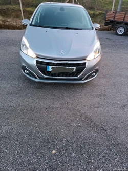 Peugeot 208 citadino