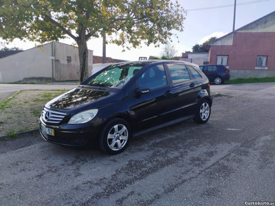 Mercedes-Benz B 180 CDI 2.0