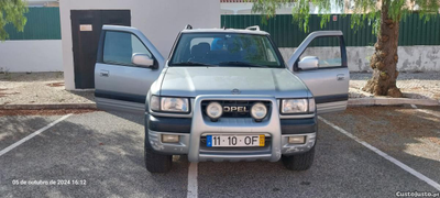 Opel Frontera 2.2