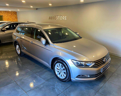 Volkswagen Passat Variant 1.6 TDi 120cv DSG Confortline