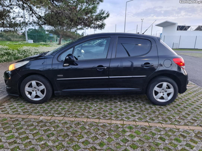 Peugeot 207 1.4 16v Sportium