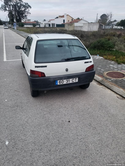 Peugeot 106 1.0 bom estado tudo em dia andar bem