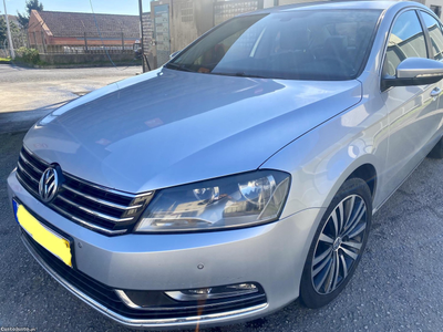 VW Passat 2.0 TDI SPORTLINE 1 Dono BancosPELE