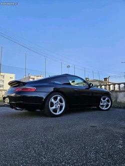 Porsche 996 carrera 4 nacional