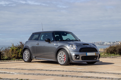 MINI John Cooper Works 211cv Nacional