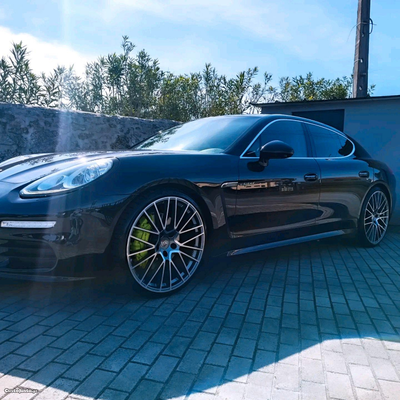 Porsche Panamera S e-hybrid Plugin