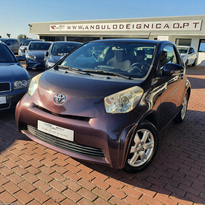 Toyota iQ 1.0 VVT-i