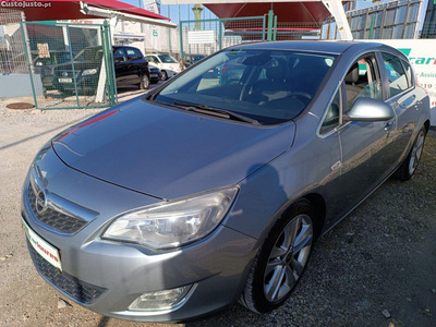 Opel Astra 1.7 cdti cosmo