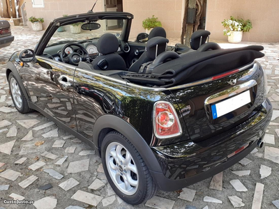 MINI Cooper Cabrio