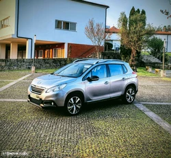 Peugeot 2008 1.2 PureTech Crossway