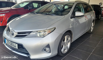 Toyota Auris Touring Sports 1.4 D-4D Exclusive