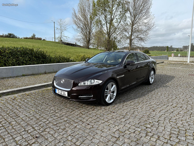 Jaguar XJ Luxury