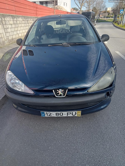 Peugeot 206 (2Swjzw)