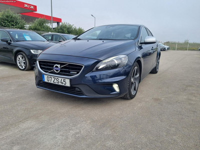 Volvo V40 1.6 D2 R-Design