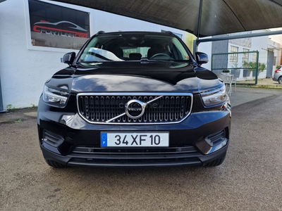 Volvo XC40 1.5 T3 Momentum Tech Edition