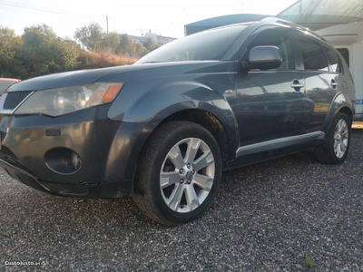 Mitsubishi Outlander 2.0DID FULL EXTRAS 7L