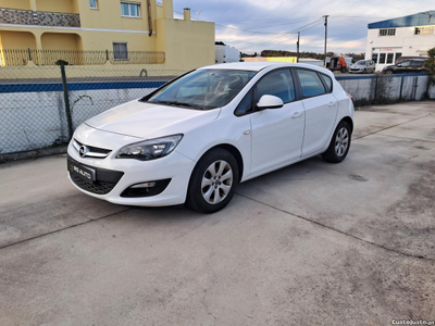 Opel Astra Selection