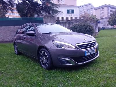 Peugeot 308 1.6 e-HDi Active J17