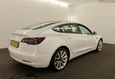 Tesla Model 3 Long Range - Dual Motor