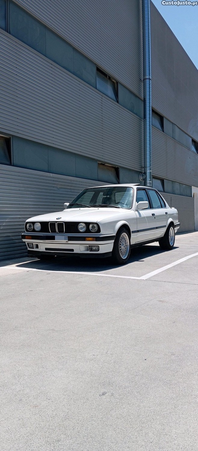 BMW 316 e30