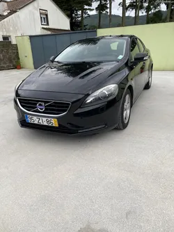 Volvo V40 D2