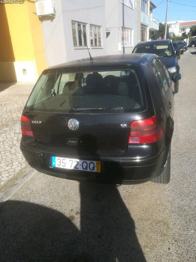 VW Golf 1.6 gasolina