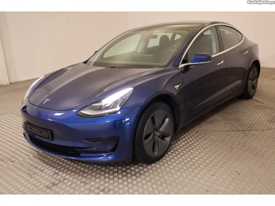 Tesla Model 3 Standard range + rwd 325cv