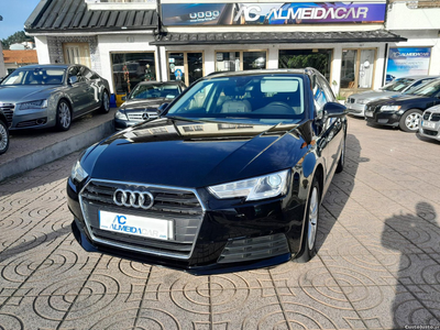 Audi A4 30 TDI S-Tronic