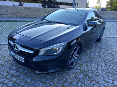 Mercedes-Benz CLA 220 AMG