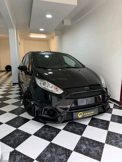 Ford Fiesta ST-LINE