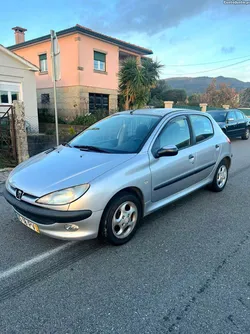 Peugeot 206 1.1