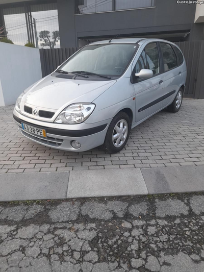 Renault Scénic Poucos kms