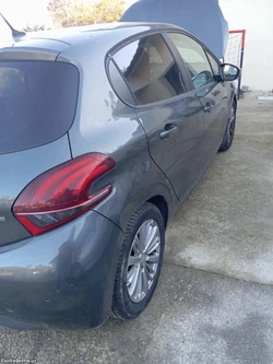 Peugeot 208 Pure tech 1.2