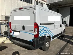 Peugeot Boxer Caixa 2.2 BlueHDI 120