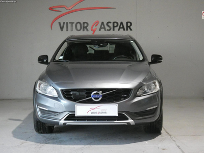 Volvo V60 Cross Country 2.0 D3 Momentum