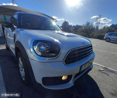 MINI Countryman One D